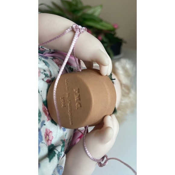 Vintage Precious Moments Doll 3rd Edition Rosa 1994 - Picture 9 of 15